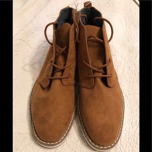 Old Navy Desert Boots. Chukka